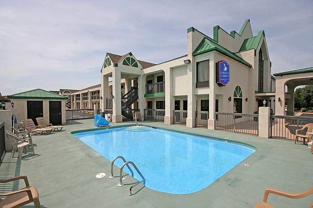 Carolina Inn Of Lake Norman Mooresville Exterior photo